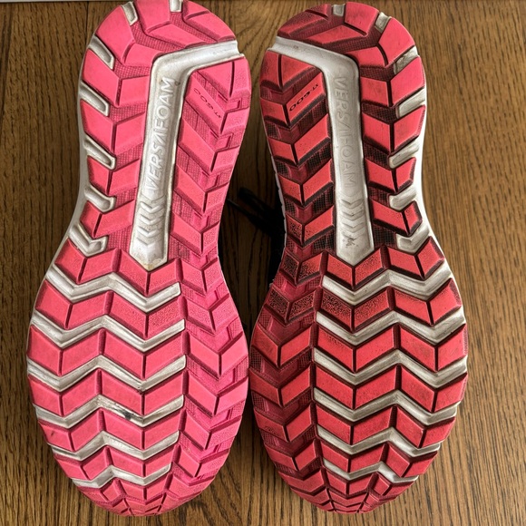 Sold Saucony Cohesion 12 Running Shoe Dark Grey & Pink Womens Size 11 - Picture 4 of 14